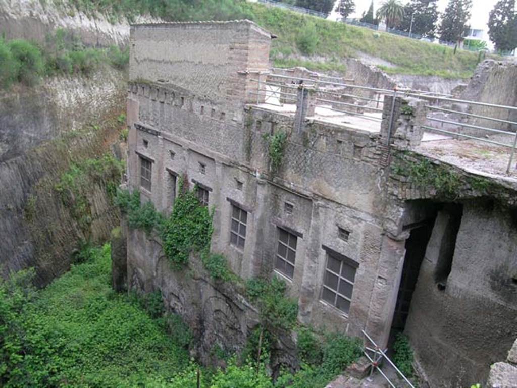 Ins. Or. I.2, Herculaneum. May 2005. Looking south-west towards the “tower room” before renovation.
Photo courtesy of Nicolas Monteix.